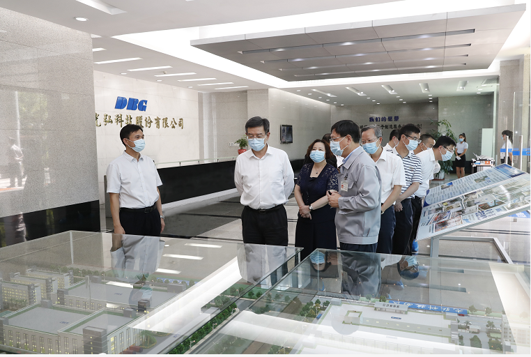 广东省委常委、统战部部长黄宁生一行来光弘科技调研 - 广东省委常委、统战部部长黄宁生一行来光弘科技调研